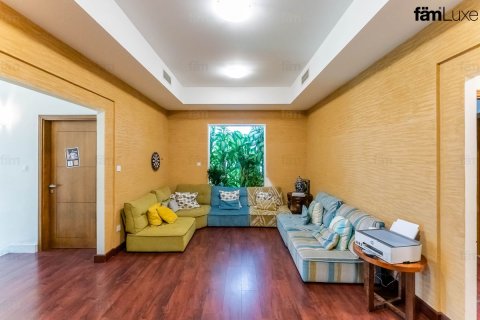 Villa til salgs i Dubai, Emiratene 5 soverom, 817.3 kvm Nr. 715589 - Foto 10