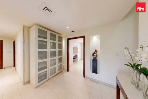 Müüa villa asukohaga Wadi Al Safa 2, Dubai, AÜE: 5 magamistoaga, 814 m² Nr 723281 - pilt 8