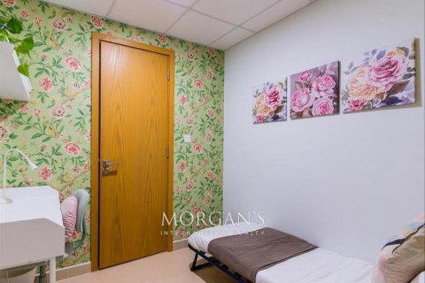 Appartamento in vendita a Downtown Dubai (Downtown Burj Dubai), Dubai, EAU 2 camere da letto, 120.4 mq. № 536094 - foto 34