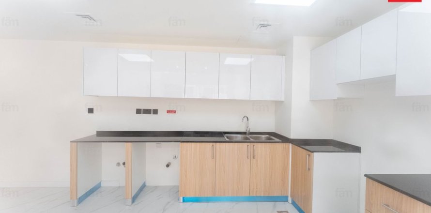 Maison de ville à Dubai, EAU: 3 chambres, 105.7 m2 № 685923