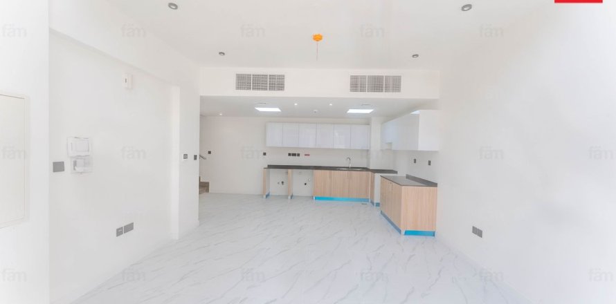 Townhouse sa Dubai, UAE 3 silid-tulugan, 105.7 sq.m. № 685923