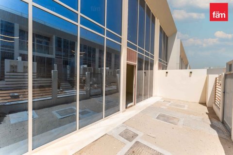 Townhouse sa Dubai, UAE 3 silid-tulugan, 105.7 sq.m. № 685923 - larawan 14
