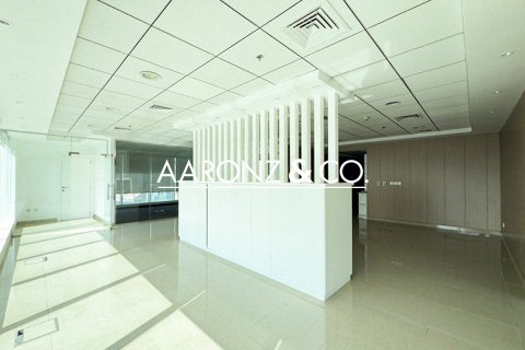 Opisina sa Business Bay, Dubai, UAE 156 sq.m. № 691995 - larawan 2