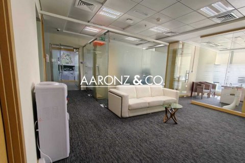 Business Bay, Dubai, BAE’de kiralık office 282 m&sup2; No 691996 - fotoğraf 18