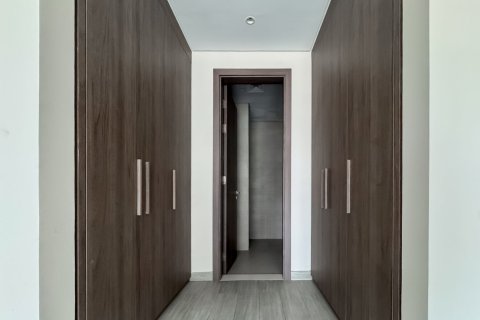 Apartmen di Business Bay, Dubai, UAE 2 bilik tidur, 127.64 meter persegi № 751079 - foto 10