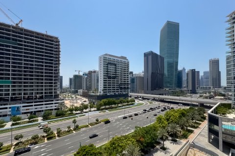 Apartmen di Business Bay, Dubai, UAE 2 bilik tidur, 127.64 meter persegi № 751079 - foto 13