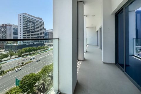 Apartmen di Business Bay, Dubai, UAE 2 bilik tidur, 127.64 meter persegi № 751079 - foto 14