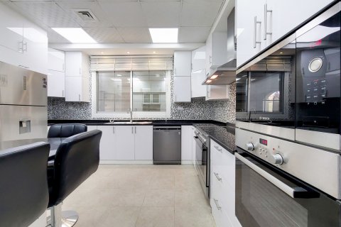 Villa zur Miete in Jumeirah Village Circle, Dubai, VAE 3 Schlafzimmer, 257.25 m2 Nr. 751077 - Foto 6