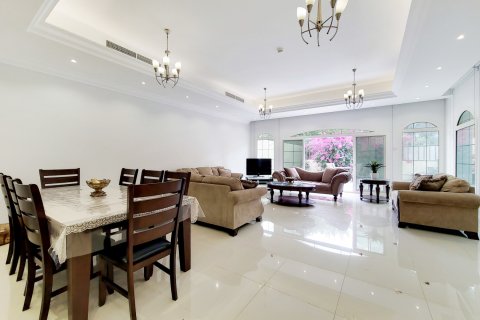 Villa zur Miete in Jumeirah Village Circle, Dubai, VAE 3 Schlafzimmer, 257.25 m2 Nr. 751077 - Foto 3