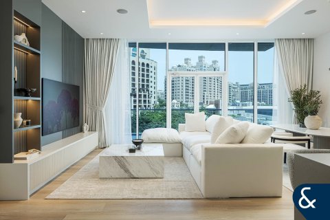 Apartment i Palm Jumeirah, Dubai, UAE 2 soveværelser, 159 kvm № 685064