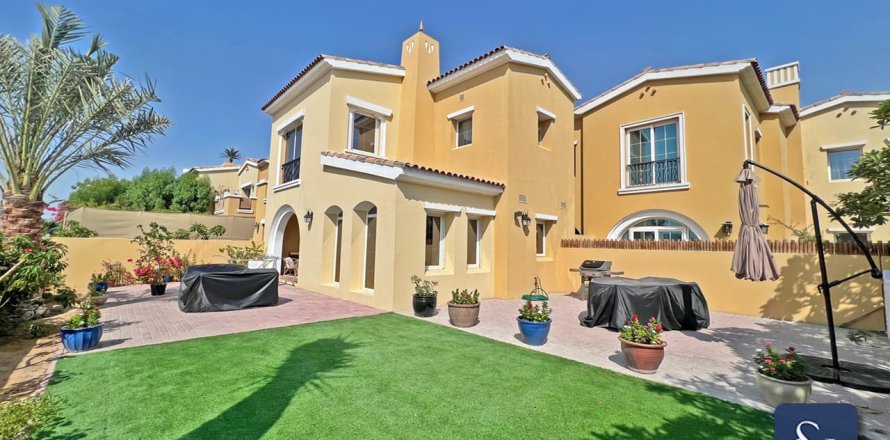 Vila u Arabian Ranches, Dubai, UAE 206 m2, 3 spavaćih soba Br. 685065