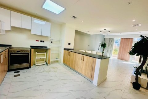 Βίλα σε Rukan, Dubai, ΗΑΕ 2 υπνοδωμάτια, 159 τ.μ. Αρ. 693917 - φωτογραφία 3