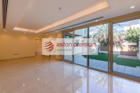 Villa in The Sustainable City, Dubai, UAE 4 bedrooms, 353 sq.m. № 721709 - photo 3
