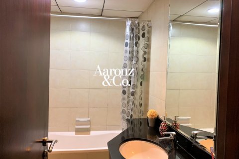 Byt v Jumeirah Lake Towers, Dubai, SAE 2 ložnice, 135 m² Č.: 715270 - fotografie 12