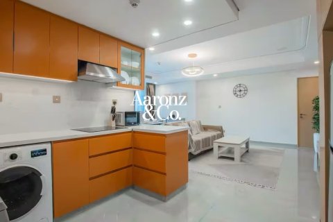 Müüa korter asukohaga Jumeirah Lake Towers, Dubai, AÜE: 1 magamistoaga, 77 m² Nr 715267 - pilt 9