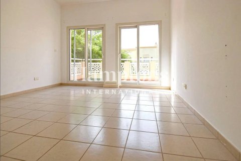 Villa en alquiler en Meadows, Dubai, EAU 5 dormitorios, 353.49591500 m2 № 651406 - foto 7