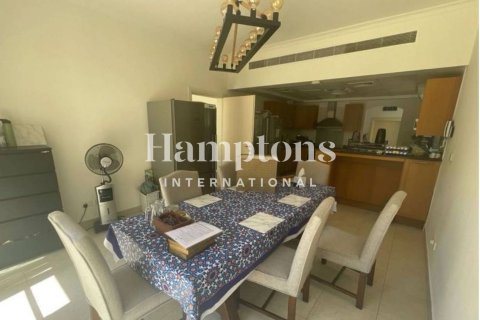 Villa en alquiler en Meadows, Dubai, EAU 5 dormitorios, 353.49591500 m2 № 651406 - foto 3