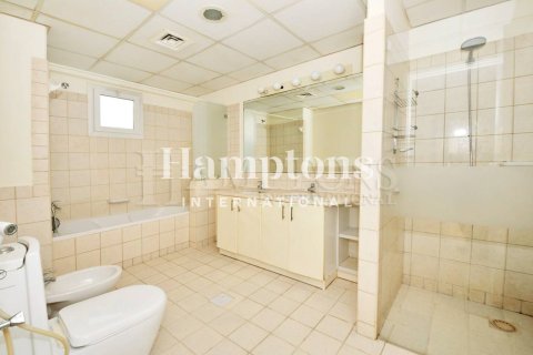 Villa en alquiler en Meadows, Dubai, EAU 5 dormitorios, 353.49591500 m2 № 651406 - foto 10