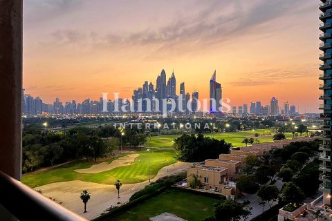 Apartament de închiriat în The Views, Dubai, EAU 2 dormitoare, 127.92928906 mp.  №651410 - poză 15