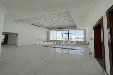 Villa itt: Ras Al Khaimah, EAE, 5 hálószoba, 929 m², azonosító: 735251 - fénykép 4