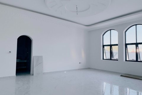 Villa till försäljning i Seih Al Uraibi, Ras Al Khaimah, UAE 8 sovrum, 1394 kvm Nr. 735252 - fotografi 6