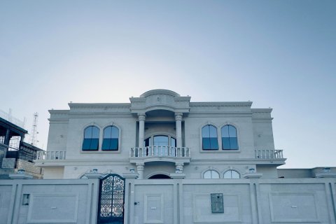 Villa till försäljning i Seih Al Uraibi, Ras Al Khaimah, UAE 8 sovrum, 1394 kvm Nr. 735252 - fotografi 10