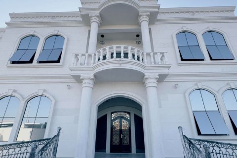 Villa till försäljning i Seih Al Uraibi, Ras Al Khaimah, UAE 8 sovrum, 1394 kvm Nr. 735252 - fotografi 3