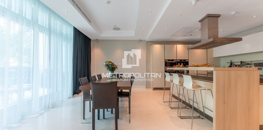 Villa i Dubai Marina, Dubai, Emiratene 4 soverom, 764 kvm nr. 592385