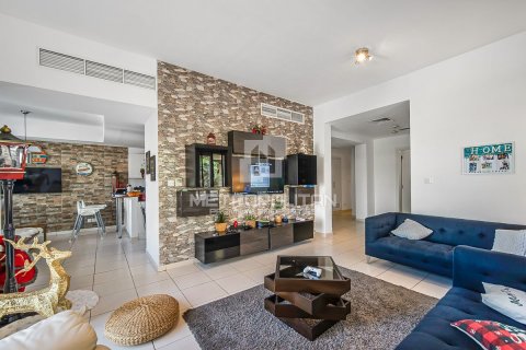 Vila v The Springs, Dubai, SAE 3 ložnice, 362 m² Č.: 592451 - fotografie 3