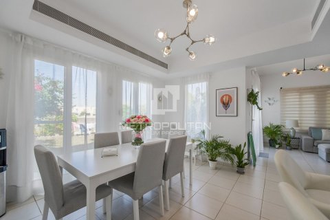 Vila v The Springs, Dubai, SAE 3 ložnice, 362 m² Č.: 592450 - fotografie 7