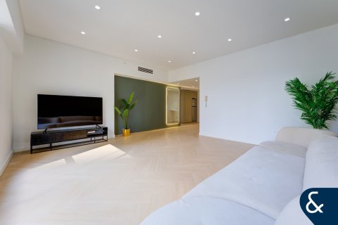 Apartamento en venta en Jumeirah Beach Residence, Dubai, EAU 2 dormitorios, 113 m2 № 666369 - foto 1