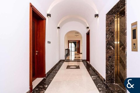 Villa zum Verkauf in Jumeirah Golf Estates, Dubai, VAE 5 Schlafzimmer, 685 m2 Nr. 667708 - Foto 5