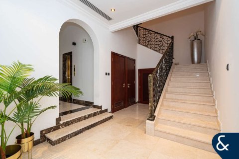 Villa zum Verkauf in Jumeirah Golf Estates, Dubai, VAE 5 Schlafzimmer, 685 m2 Nr. 667708 - Foto 10