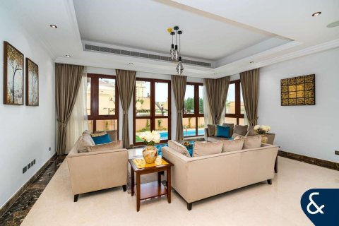 Villa zum Verkauf in Jumeirah Golf Estates, Dubai, VAE 5 Schlafzimmer, 685 m2 Nr. 667708 - Foto 7