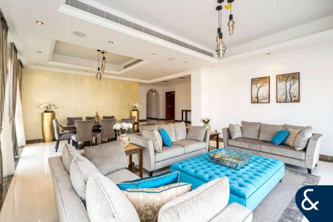 Villa zum Verkauf in Jumeirah Golf Estates, Dubai, VAE 5 Schlafzimmer, 685 m2 Nr. 667708 - Foto 8