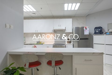 Apartament de vânzare în Jumeirah Lake Towers, Dubai, EAU 2 dormitoare, 89.4 mp.  №670579 - poză 8