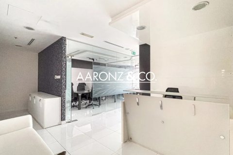 Oficiu de vânzare în Business Bay, Dubai, EAU 77.6 mp.  №670578 - poză 8