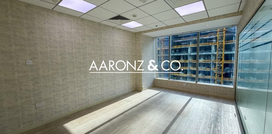 Oficiu în Business Bay, Dubai, EAU 69.8 mp.  №670581