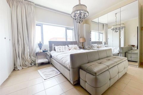 Apartament në The Views, Dubai, Emiratet e Bashkuara Arabe 2 dhoma gjumi, 123 m2. № 625250 - Foto 2