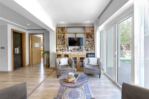 Vila v Jumeirah Park, Dubai, SAE 3 ložnice, 295 m² Č.: 625441 - fotografie 12