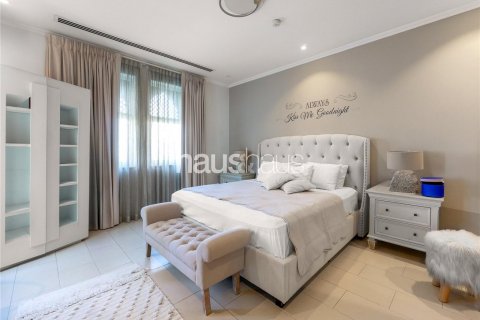 Vila v Jumeirah Park, Dubai, SAE 3 ložnice, 295 m² Č.: 625441 - fotografie 14