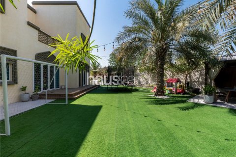 Vila v Jumeirah Park, Dubai, SAE 3 ložnice, 295 m² Č.: 625441 - fotografie 11