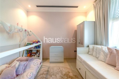 Vila v Jumeirah Park, Dubai, SAE 3 ložnice, 295 m² Č.: 625441 - fotografie 18