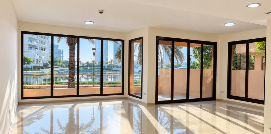 Radový dom v Jumeirah Islands, Dubai, SAE 4 spálne, 198.81 m2 č. 768815