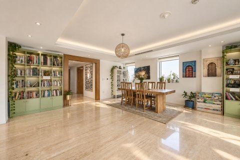 Kattohuoneisto Business Bay, Dubai, Arabiemiraatit 4 makuuhuonetta, 602.01 m2 № 768819 - kuva 4