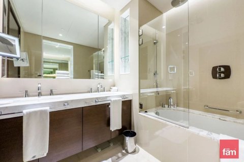 Apartament në Downtown Dubai (Downtown Burj Dubai), Emiratet e Bashkuara Arabe 2 dhoma gjumi, 126.5 m2. № 694362 - Foto 12