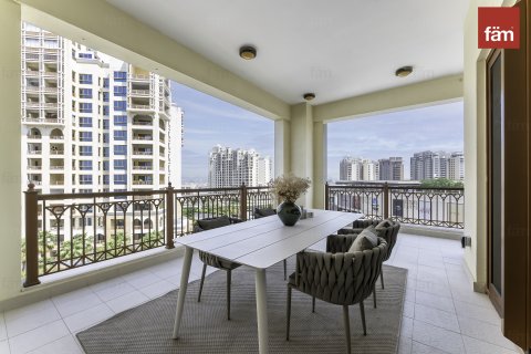 Apartament në Palm Jumeirah, Dubai, Emiratet e Bashkuara Arabe 2 dhoma gjumi, 173.7 m2. № 645687 - Foto 2