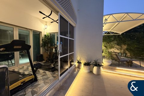 Вилла Jumeirah Park, Дубай, БАӘ-да 3 жатын бөлмелер, 285 м² № 666516 - фото 4