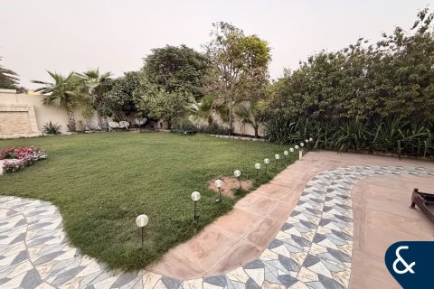 Вилла Jumeirah Park, Дубай, БАӘ-да 3 жатын бөлмелер, 285 м² № 666516 - фото 3