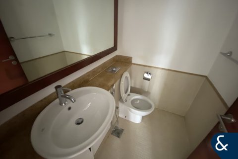 Downtown Dubai (Downtown Burj Dubai), UAE의 임대용 아파트 침실 2개, 152제곱미터 번호 668191 - 사진 15